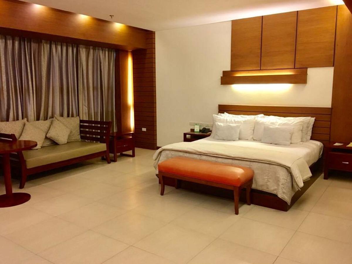 Skinetics Wellness Center Boutique Hotel Iloilo City Luaran gambar